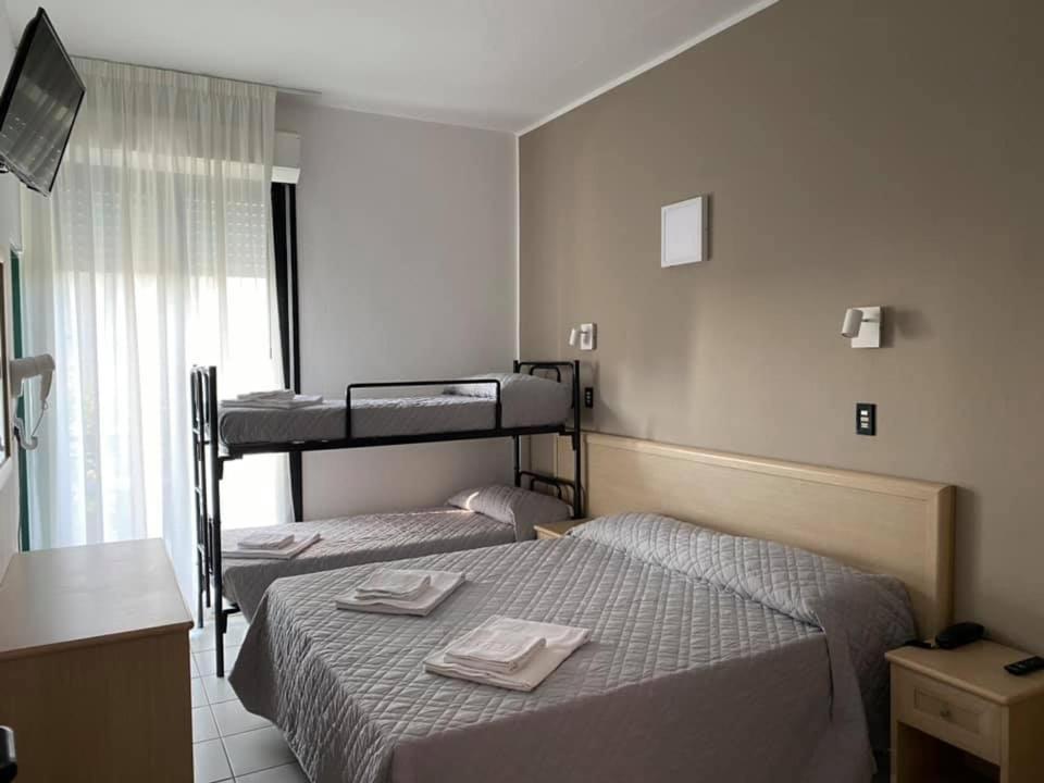 Hotel Rex Лидо-ди-Савио Экстерьер фото