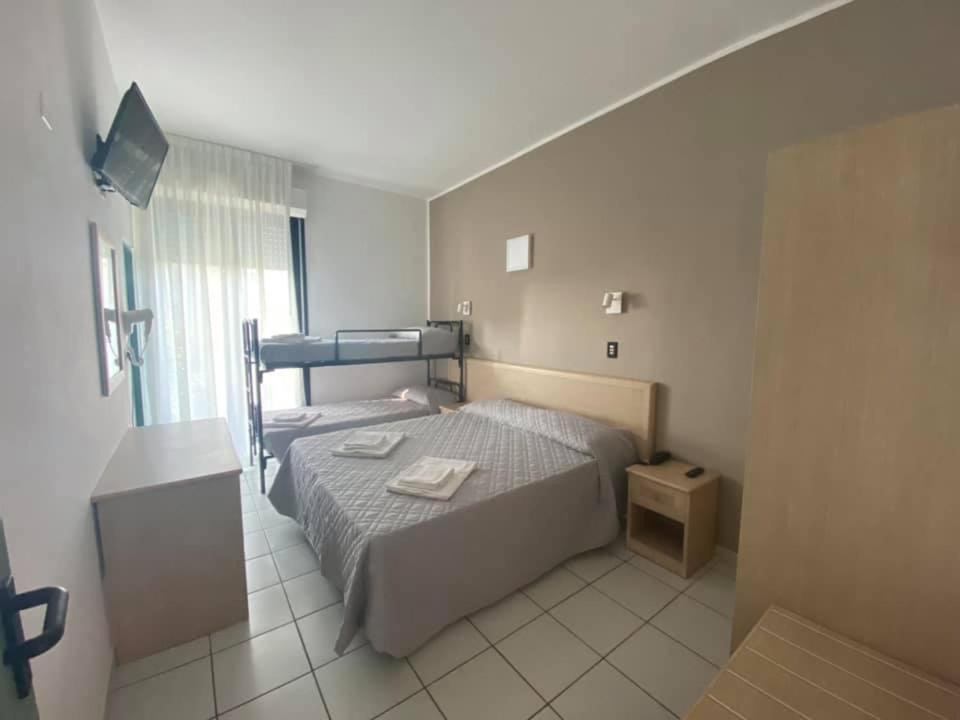 Hotel Rex Лидо-ди-Савио Экстерьер фото